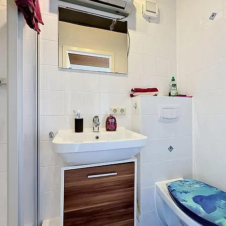 Sirch-1 By Interhome شقة